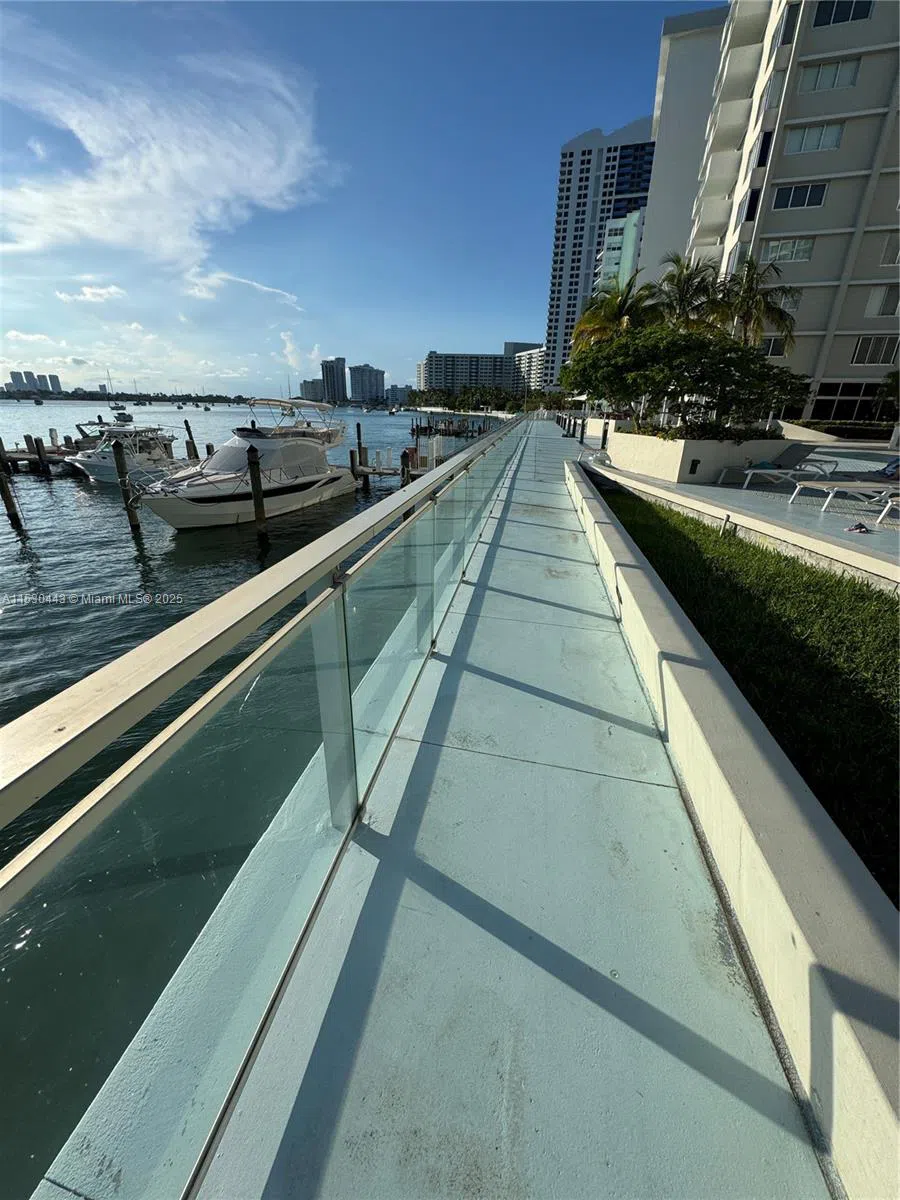 1200 West Ave #202 Miami Beach, FL 33139