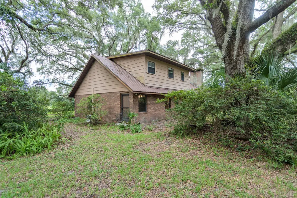 18001 SE HAWTHORNE ROAD Hawthorne, FL 32640