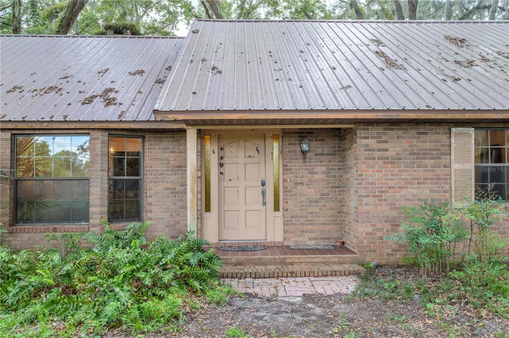 18001 SE HAWTHORNE ROAD Hawthorne, FL 32640