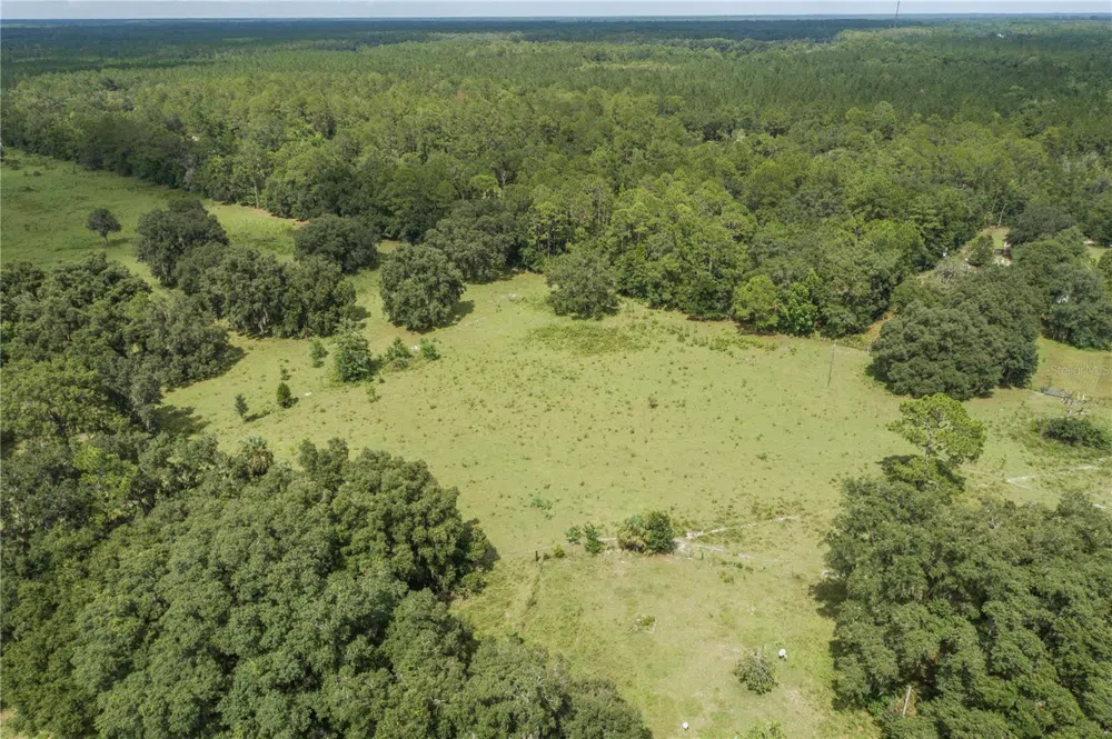 18001 SE HAWTHORNE ROAD Hawthorne, FL 32640