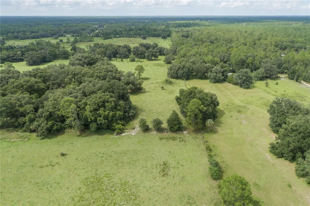 18001 SE HAWTHORNE ROAD Hawthorne, FL 32640