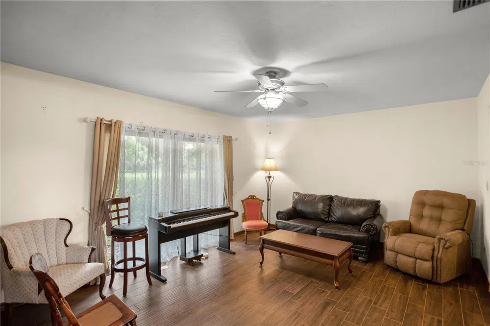 18001 SE HAWTHORNE ROAD Hawthorne, FL 32640