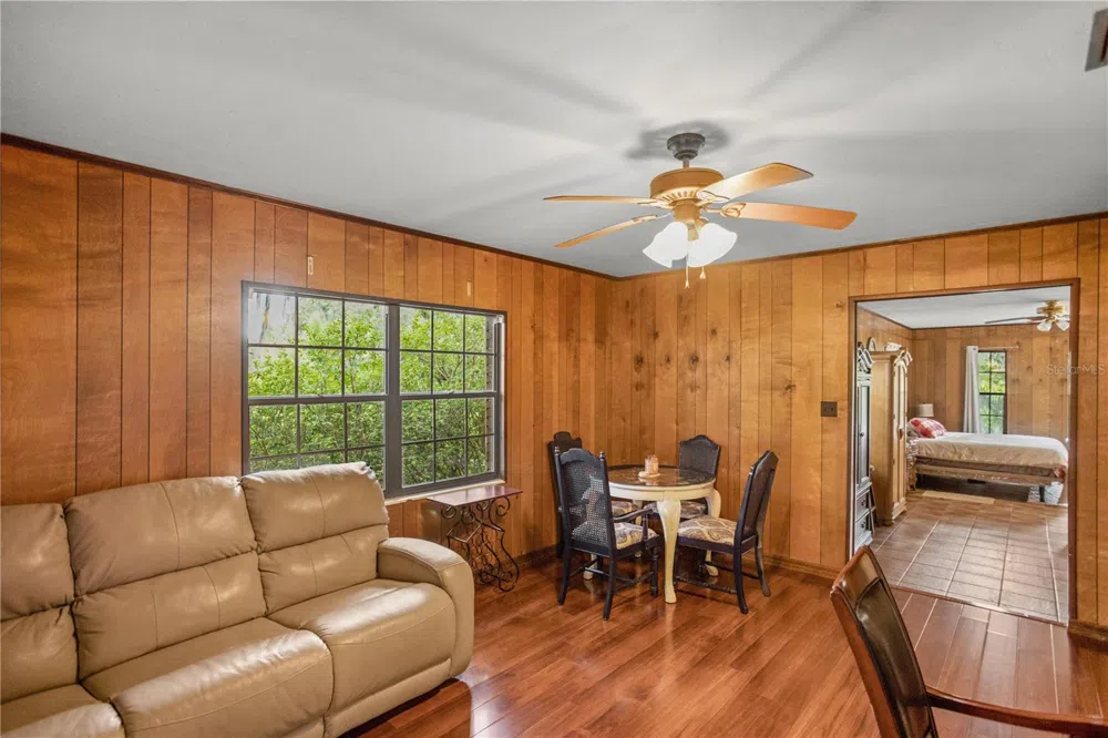 18001 SE HAWTHORNE ROAD Hawthorne, FL 32640