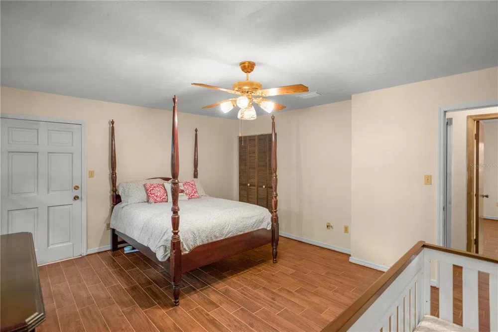 18001 SE HAWTHORNE ROAD Hawthorne, FL 32640