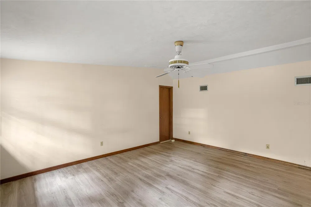 18001 SE HAWTHORNE ROAD Hawthorne, FL 32640