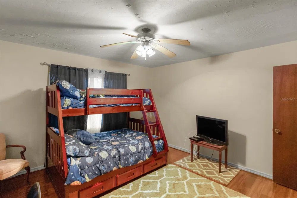 18001 SE HAWTHORNE ROAD Hawthorne, FL 32640