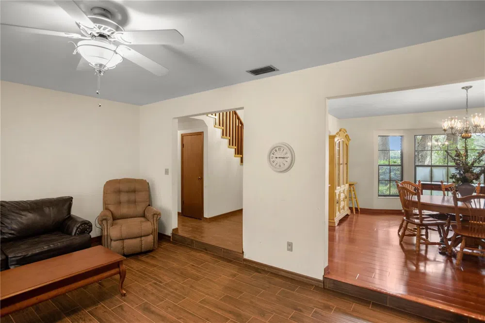 18001 SE HAWTHORNE ROAD Hawthorne, FL 32640