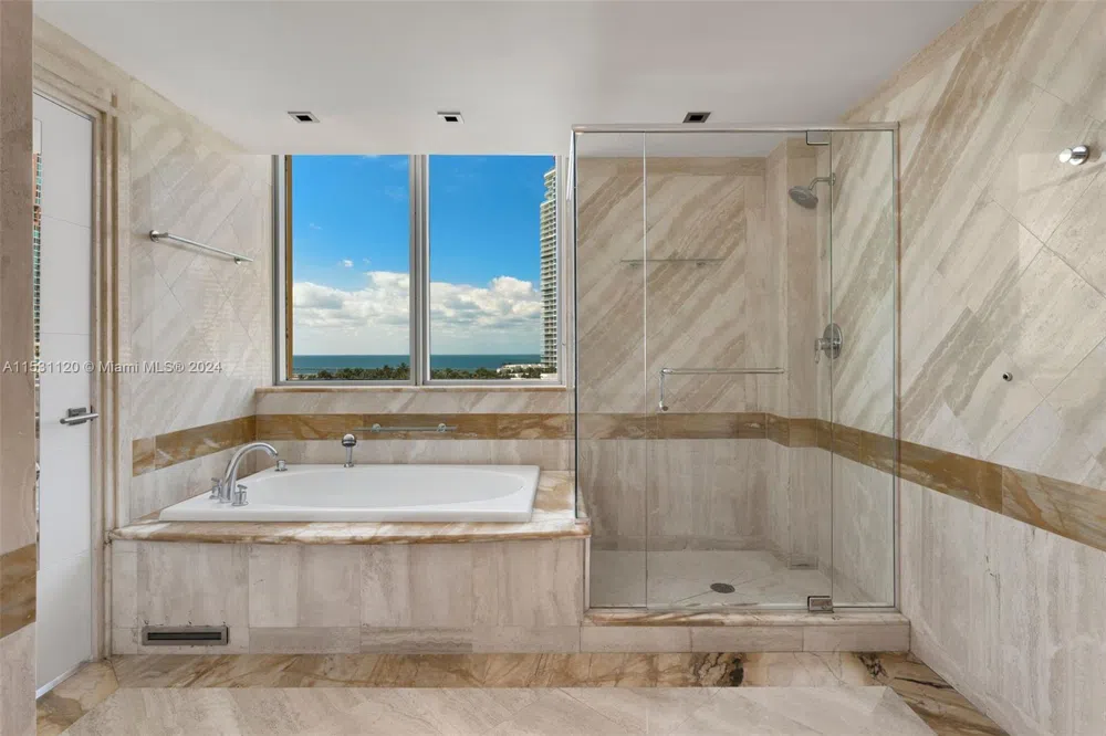 101 Ocean Dr #907 Miami Beach, FL 33139