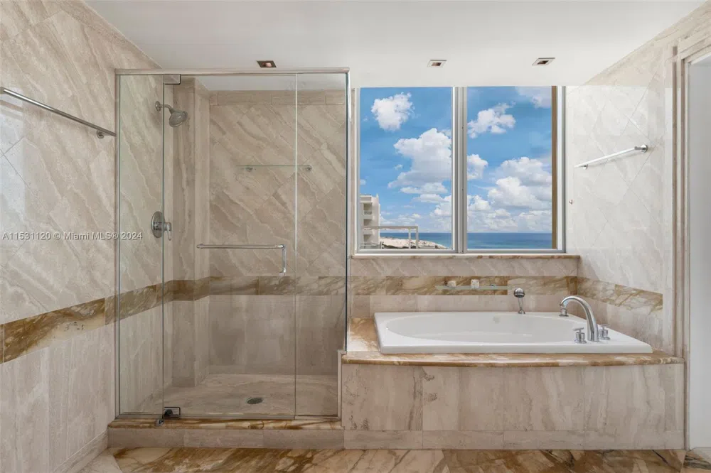 101 Ocean Dr #907 Miami Beach, FL 33139