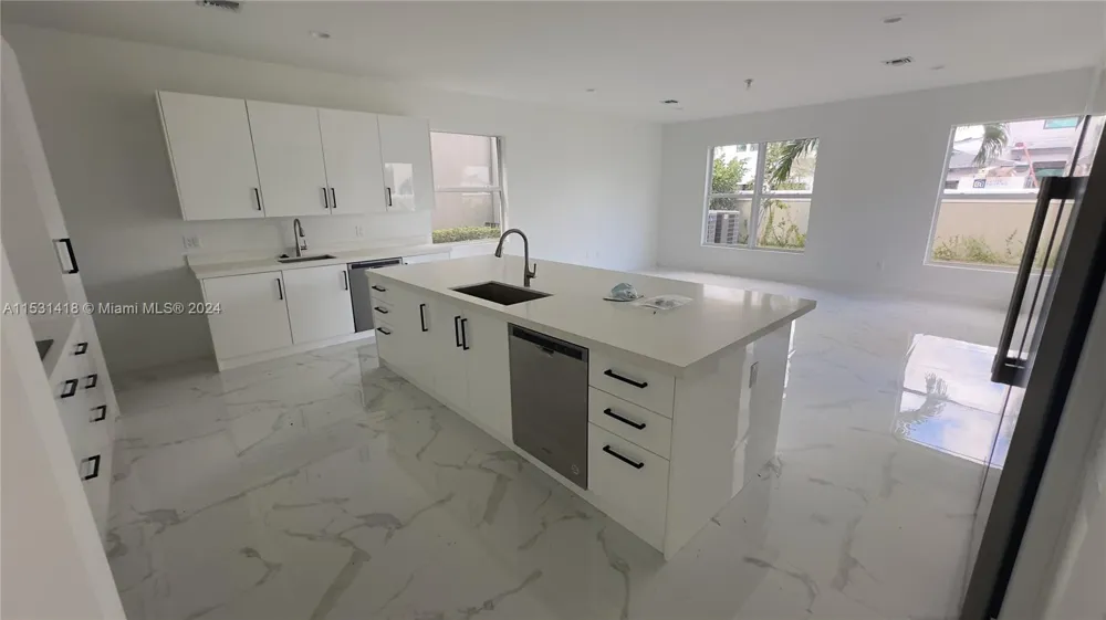 3523 Forest View Cir Dania Beach, FL 33312