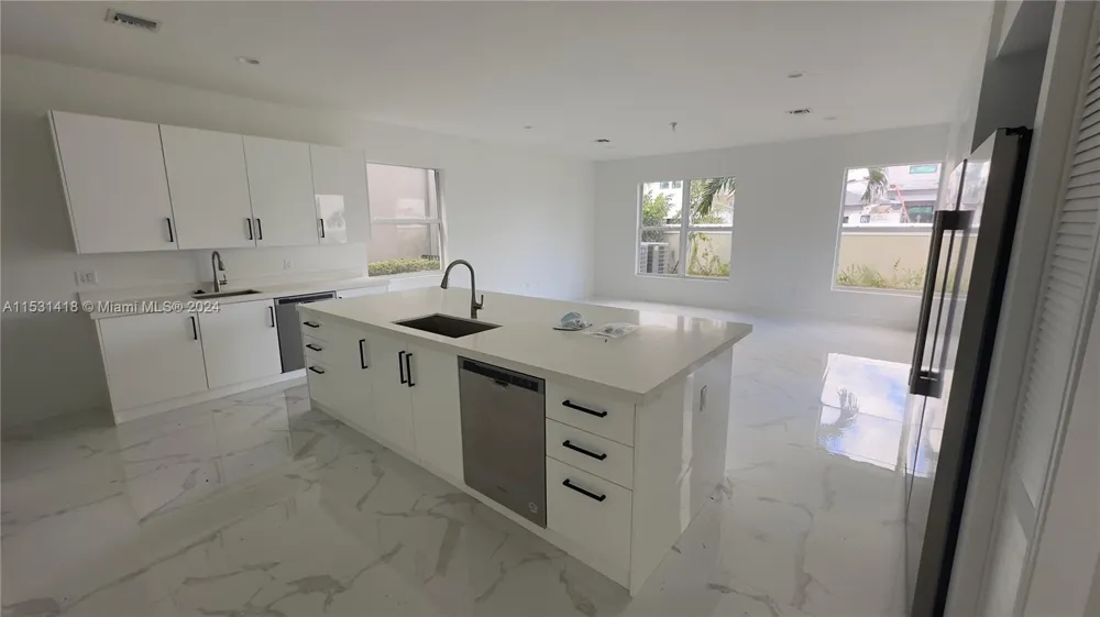 3523 Forest View Cir Dania Beach, FL 33312
