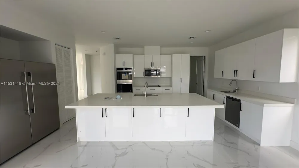 3523 Forest View Cir Dania Beach, FL 33312