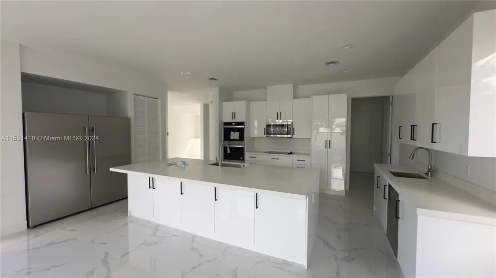 3523 Forest View Cir Dania Beach, FL 33312