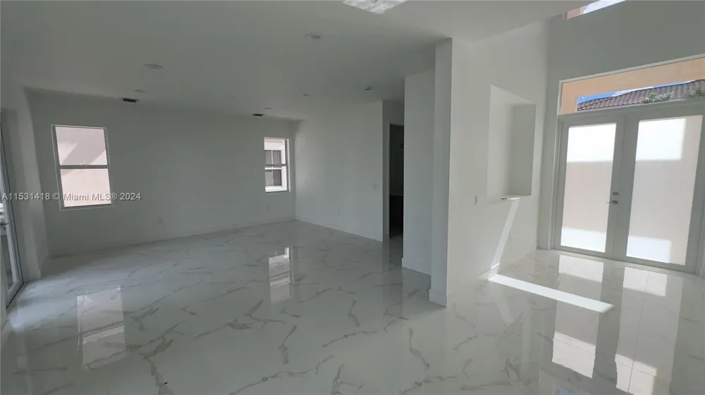 3523 Forest View Cir Dania Beach, FL 33312