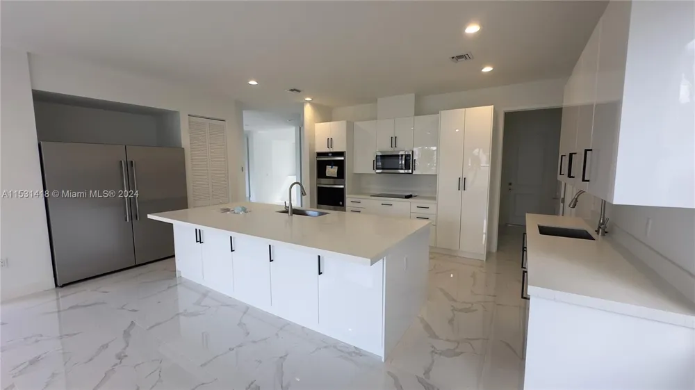 3523 Forest View Cir Dania Beach, FL 33312