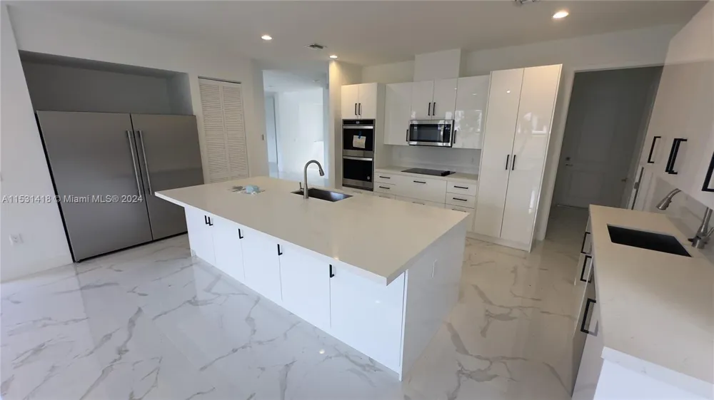 3523 Forest View Cir Dania Beach, FL 33312