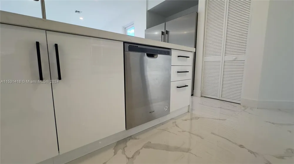 3523 Forest View Cir Dania Beach, FL 33312