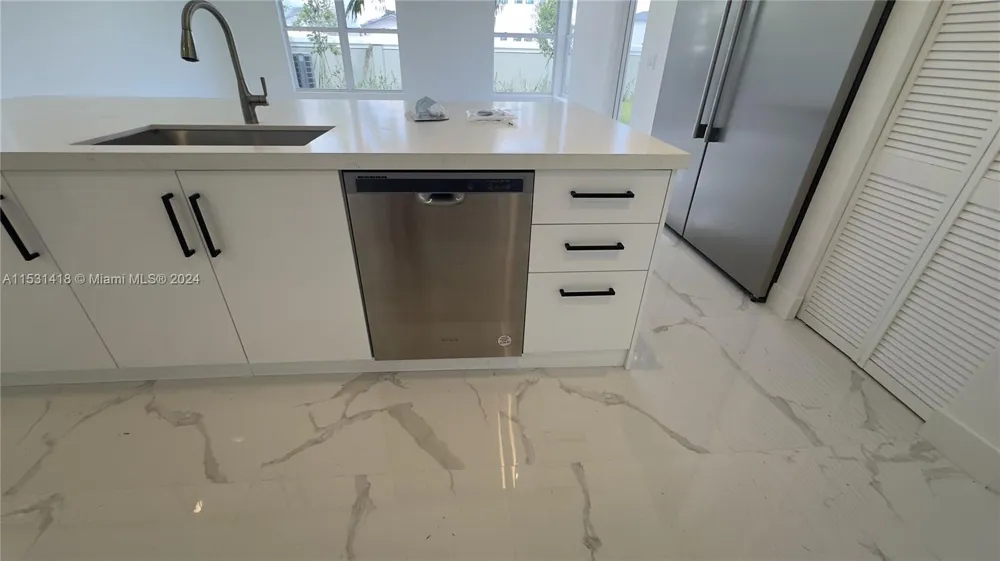3523 Forest View Cir Dania Beach, FL 33312