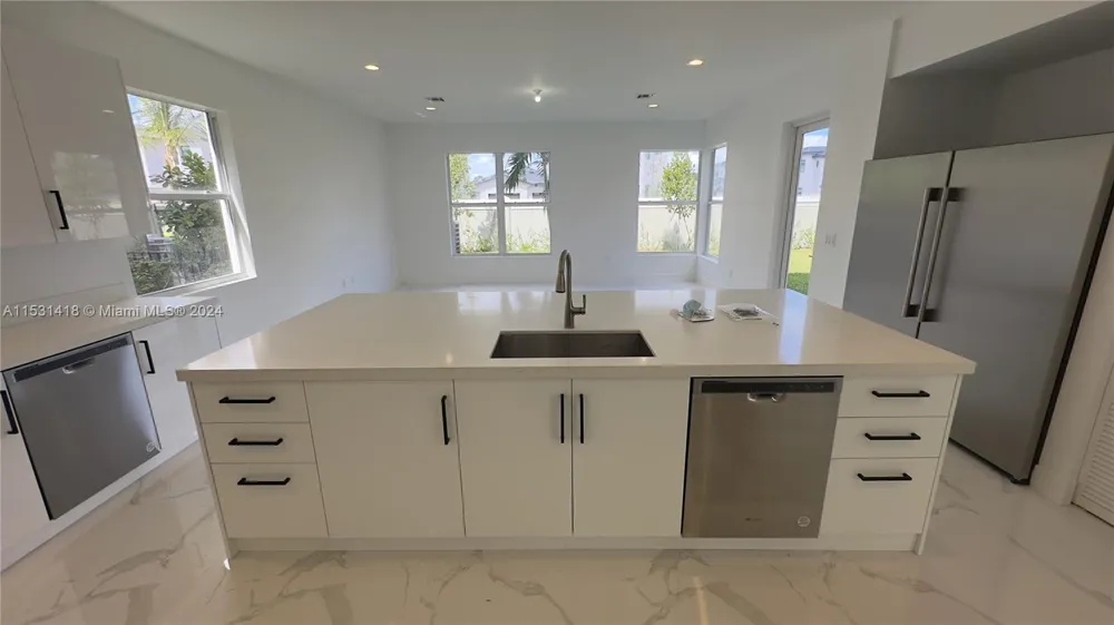 3523 Forest View Cir Dania Beach, FL 33312