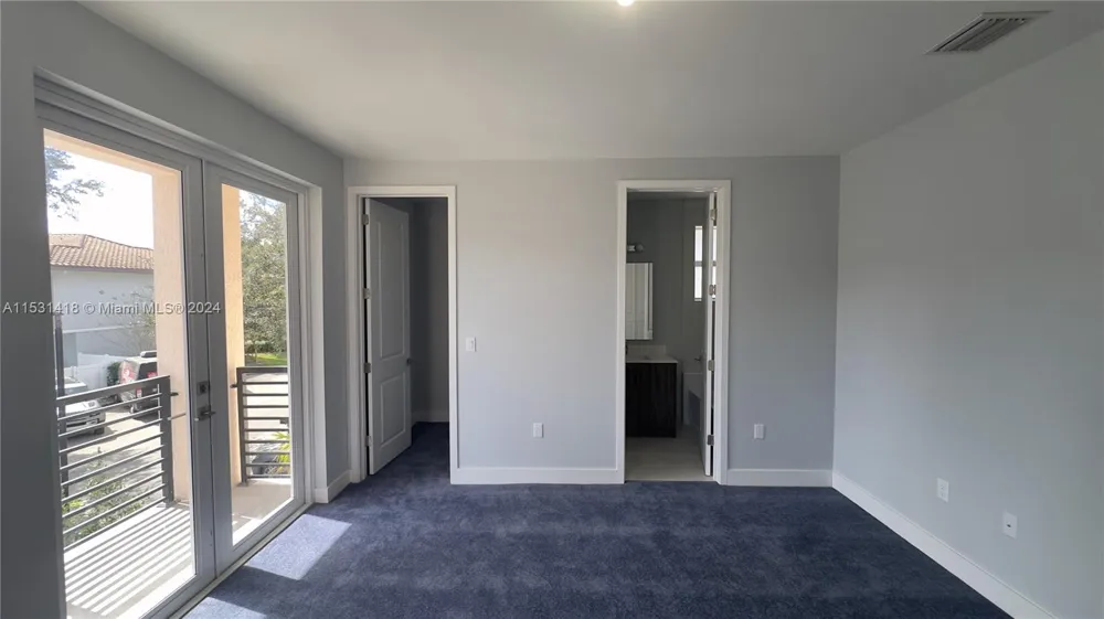 3523 Forest View Cir Dania Beach, FL 33312