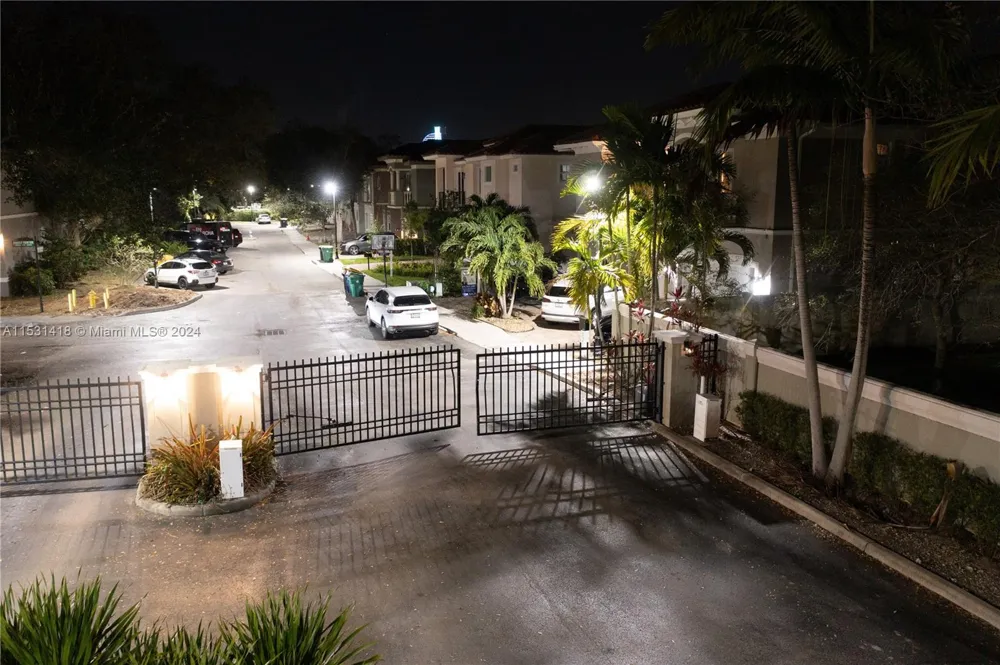 3523 Forest View Cir Dania Beach, FL 33312
