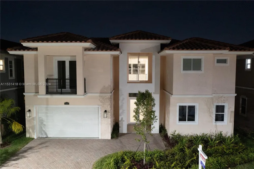 3523 Forest View Cir Dania Beach, FL 33312