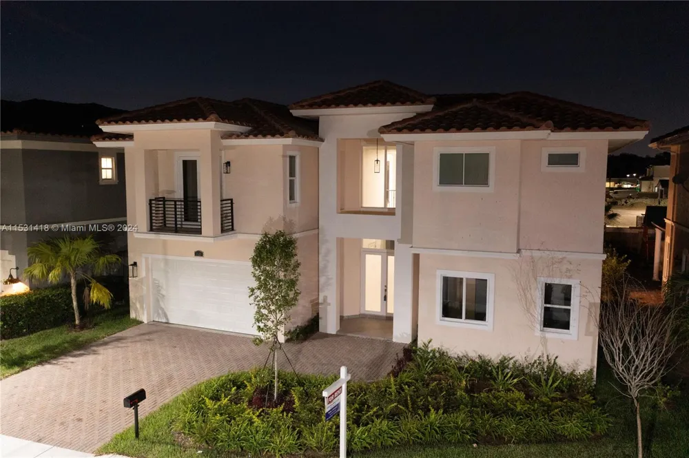 3523 Forest View Cir Dania Beach, FL 33312