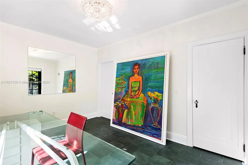 527 E Dilido Dr Miami Beach, FL 33139