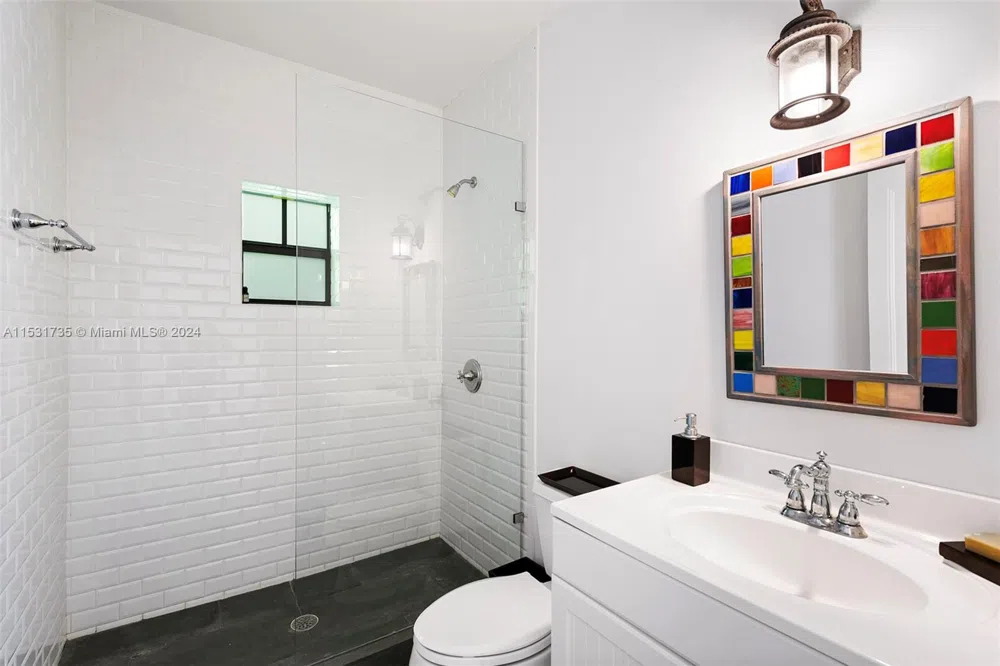 527 E Dilido Dr Miami Beach, FL 33139
