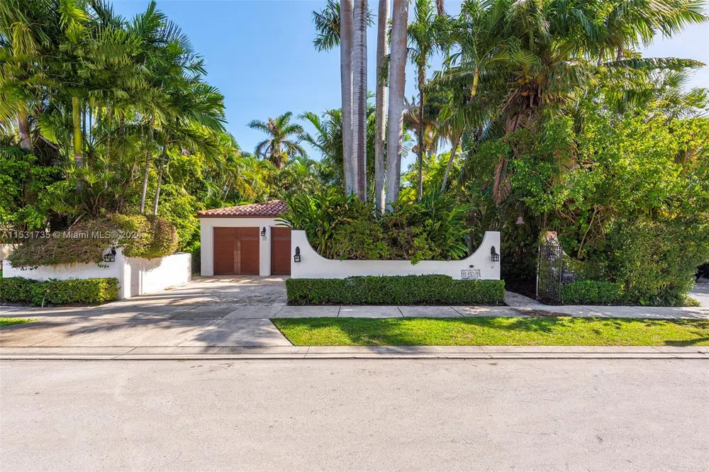 527 E Dilido Dr Miami Beach, FL 33139