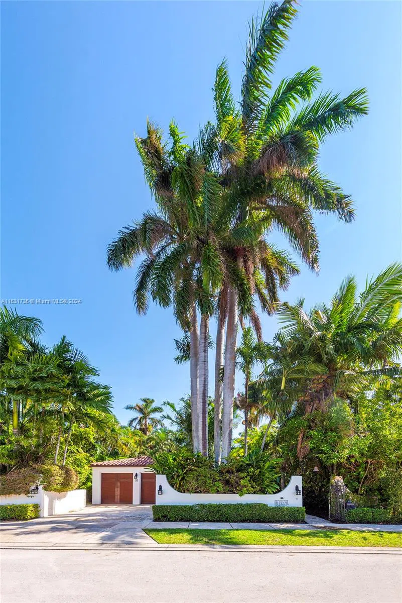 527 E Dilido Dr Miami Beach, FL 33139