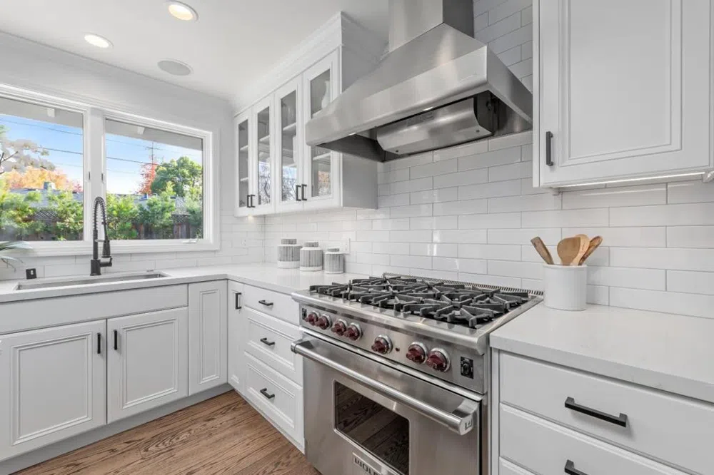 1360 Hillview Drive Menlo Park, CA 94025