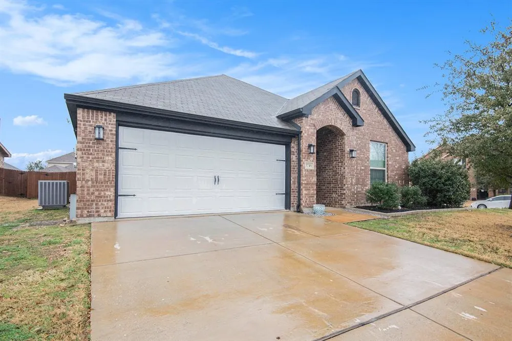5749 Diamond Valley Drive Fort Worth, TX 76179