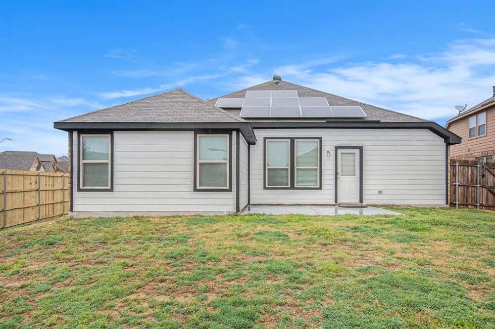 5749 Diamond Valley Drive Fort Worth, TX 76179