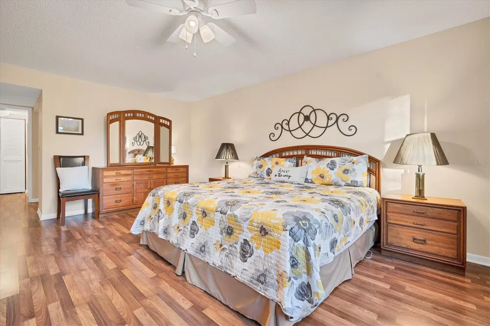 5032 MARSHFIELD ROAD #19 Sarasota, FL 34235