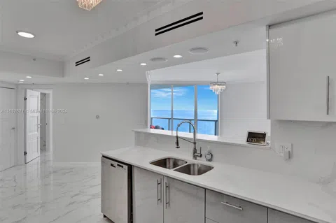 16699 Collins Ave #2209