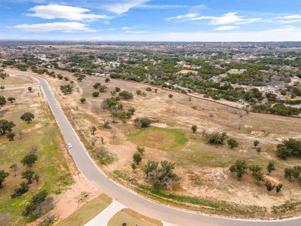 724 Rc Luker Court Granbury, TX 76048