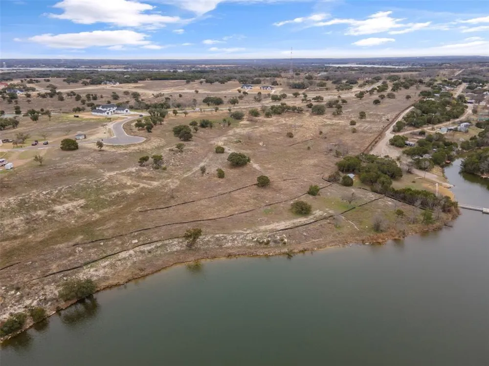 724 Rc Luker Court Granbury, TX 76048