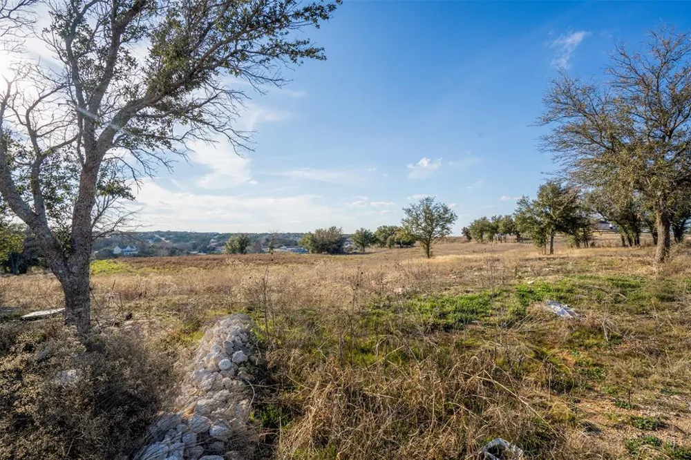 724 Rc Luker Court Granbury, TX 76048