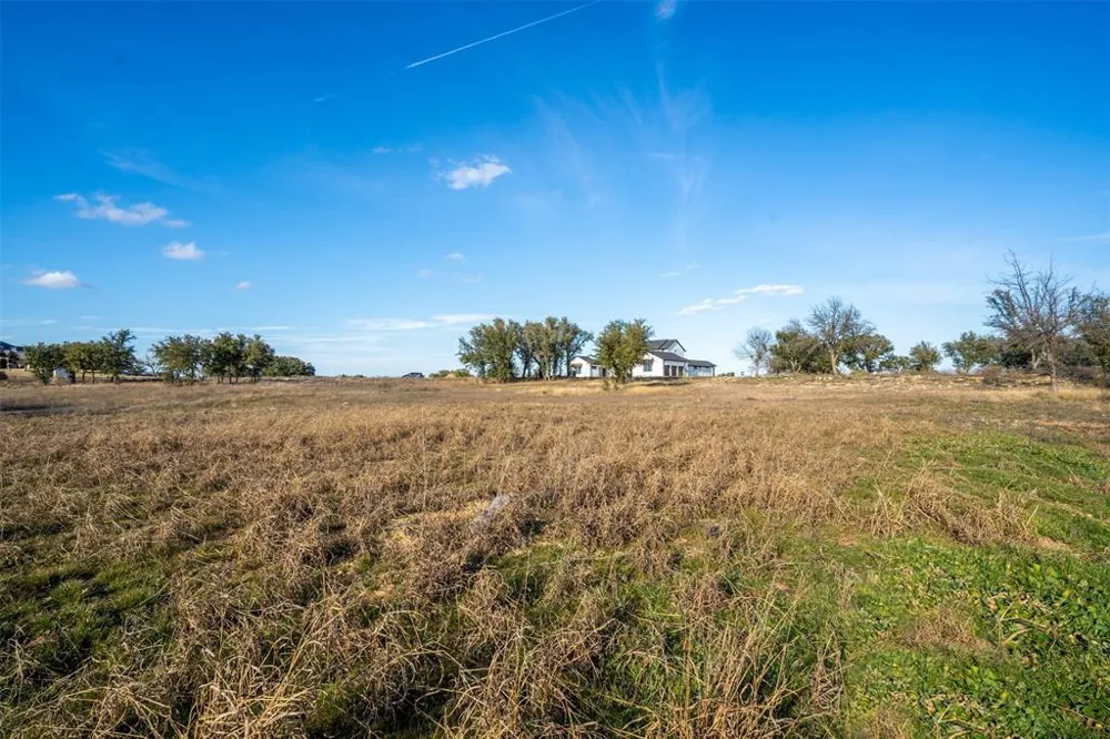 724 Rc Luker Court Granbury, TX 76048