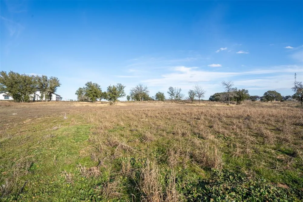 724 Rc Luker Court Granbury, TX 76048