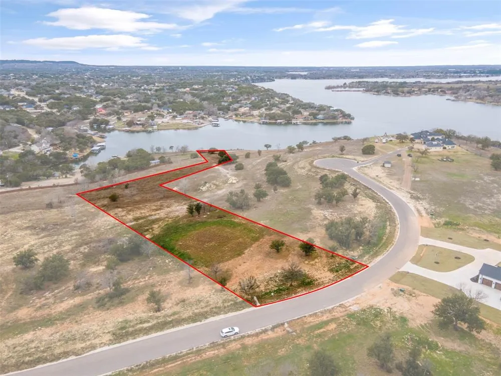 724 Rc Luker Court Granbury, TX 76048