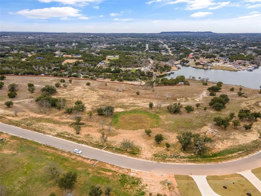 724 Rc Luker Court Granbury, TX 76048