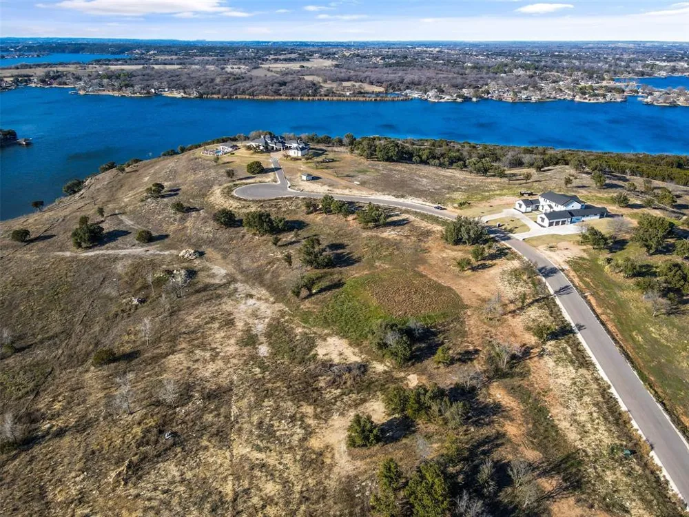 724 Rc Luker Court Granbury, TX 76048