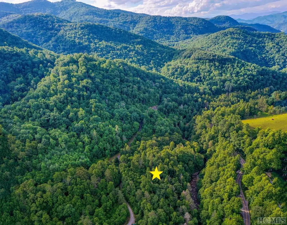 13 Hares Ear Tuckasegee, NC 28783