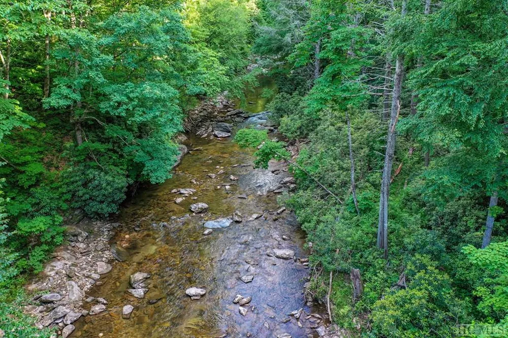 13 Hares Ear Tuckasegee, NC 28783