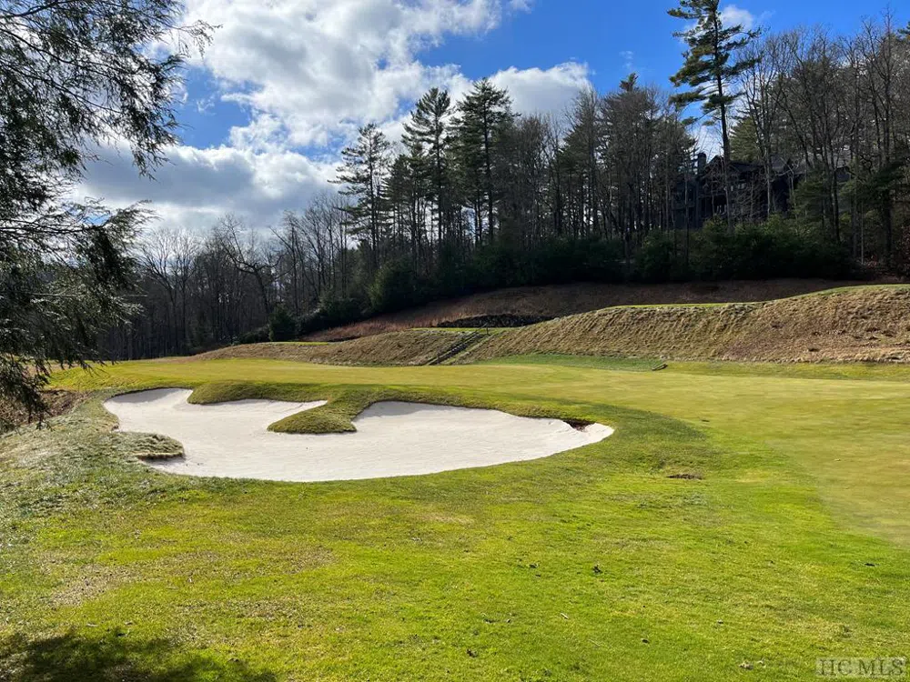 I 12 Seminole Way Lake Toxaway, NC 28747