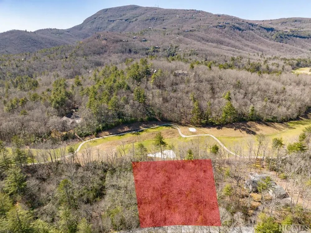 I 12 Seminole Way Lake Toxaway, NC 28747