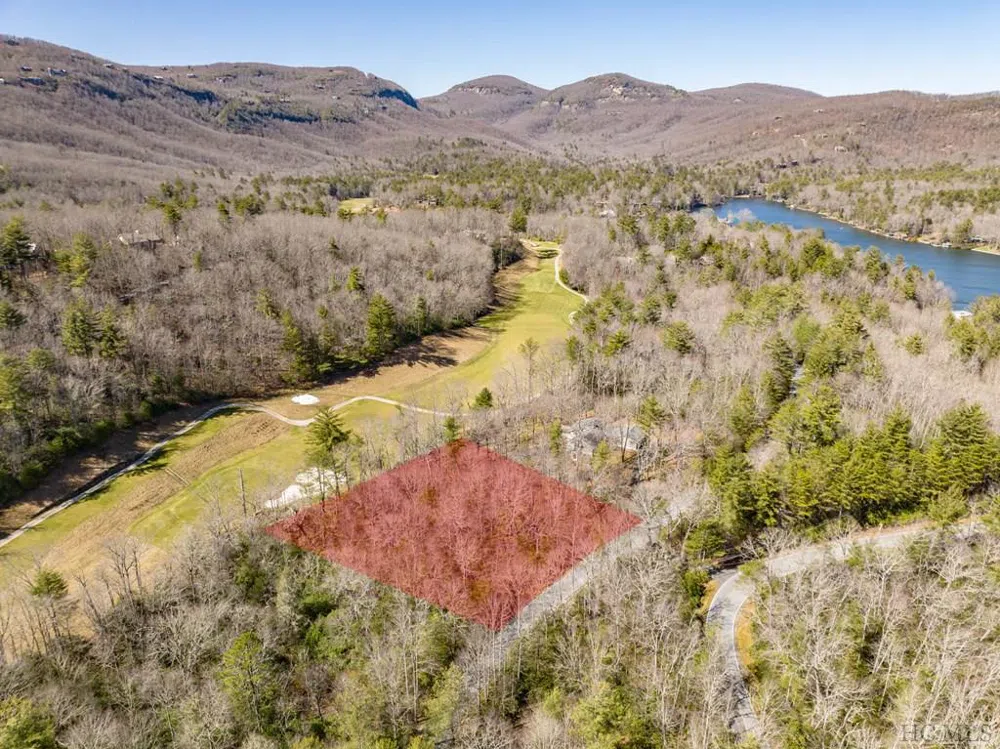 I 12 Seminole Way Lake Toxaway, NC 28747
