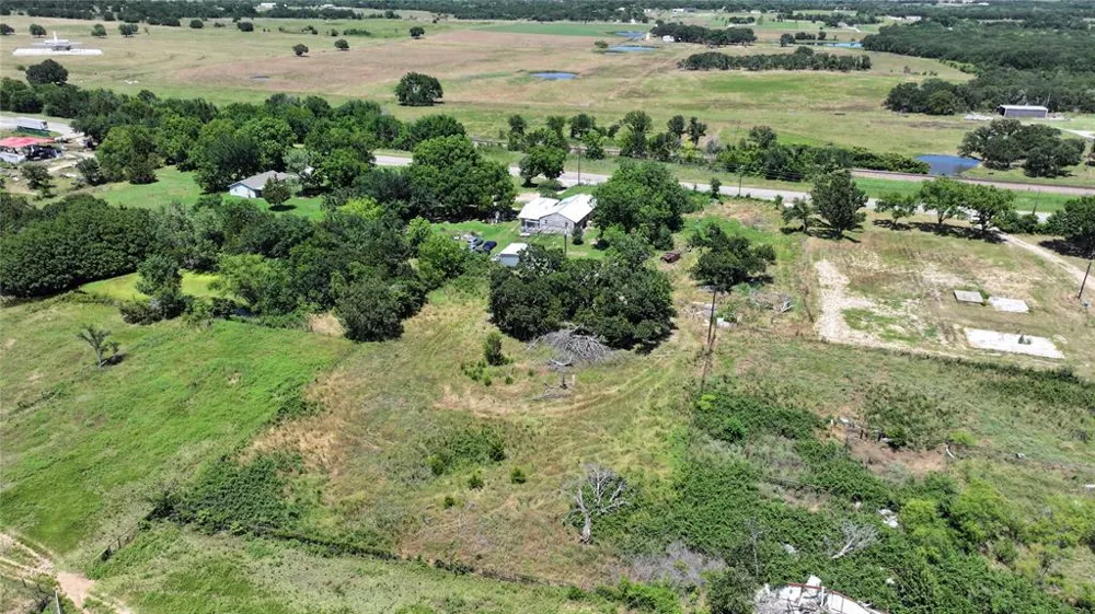 Hwy 101 Bowie, TX 76230